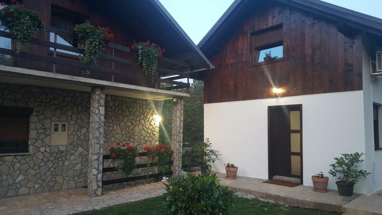 Guest House Iva Szluin Szoba fotó